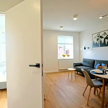 Everysky Kowary, 1-go Maja 62 아파트