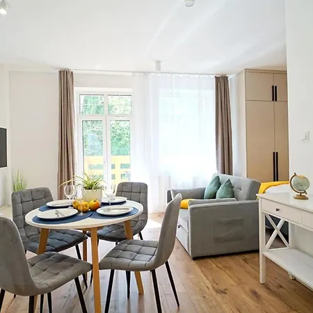 Everysky Kowary, 1-go Maja 62 코바리