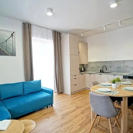 Everysky Kowary, 1-go Maja 62 코바리