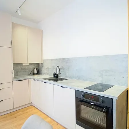 Everysky Kowary, 1-go Maja 62 아파트 코바리