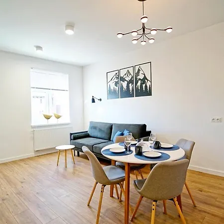 Everysky Kowary, 1-go Maja 62 * 코바리