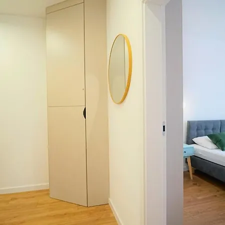 아파트 Everysky Kowary, 1-go Maja 62 *