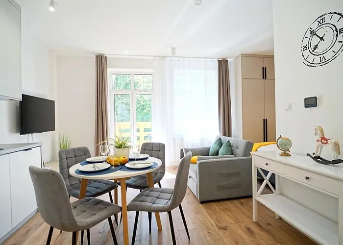 Everysky Kowary, 1-go Maja 62 Kowary